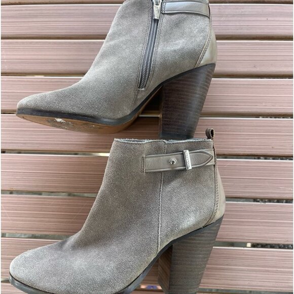 Coach suede beige booties size 7,5 - Picture 6 of 7